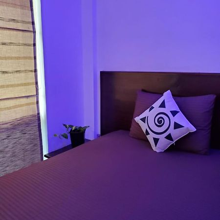 Отель Royal Restaurant Warakapola Экстерьер фото